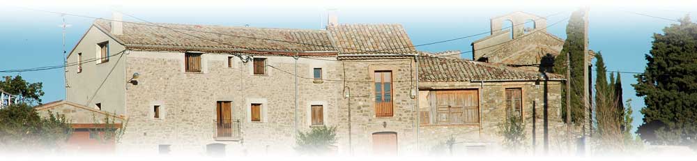 Vista d’unes façanes de Sant Pere de l’Arç